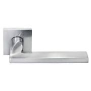 MH-50-S6 SC  (мат.хром)  Ручка дверная   на квадр.
